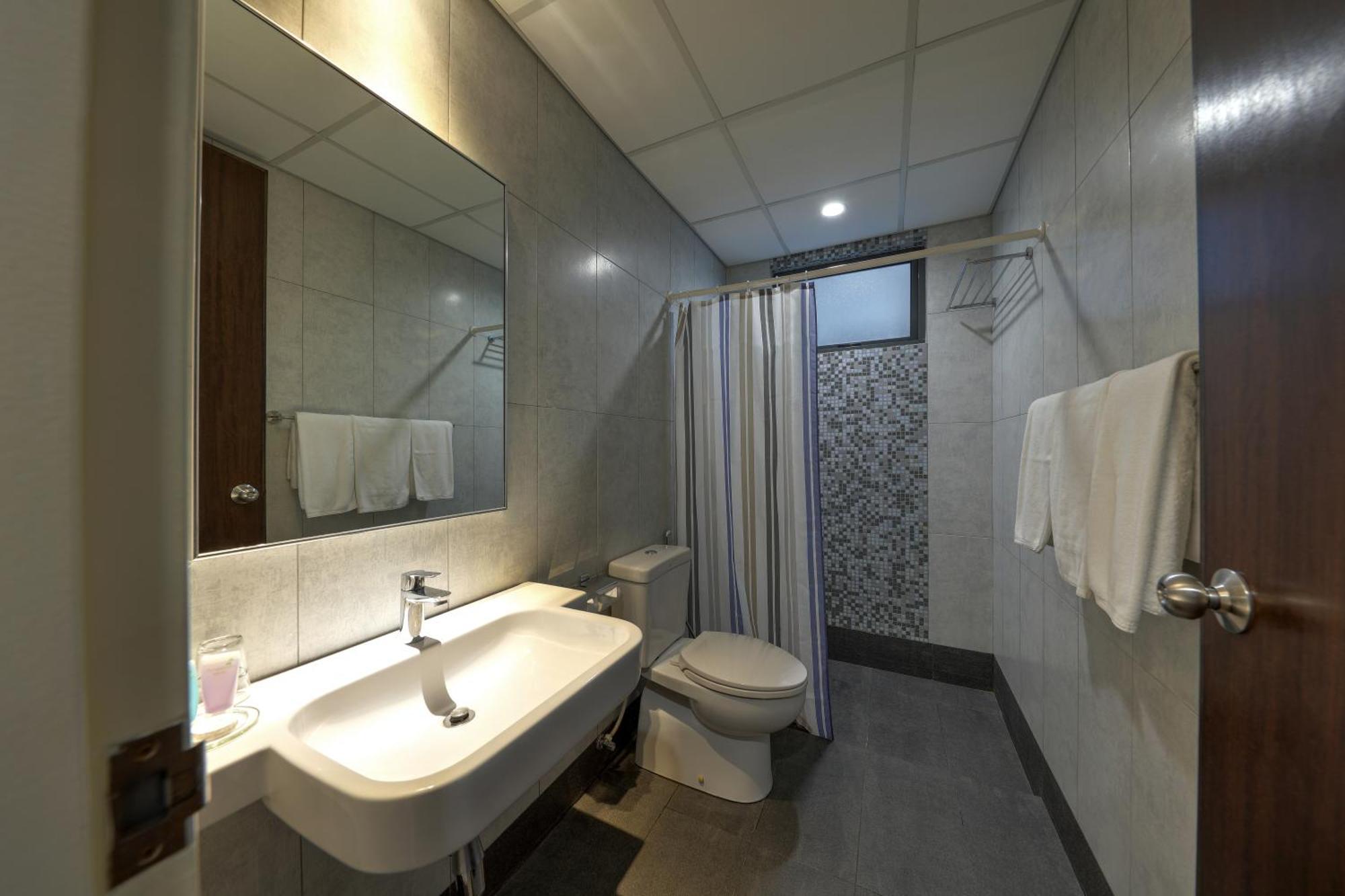 Acappella Suite Hotel, Shah Alam Kamer foto