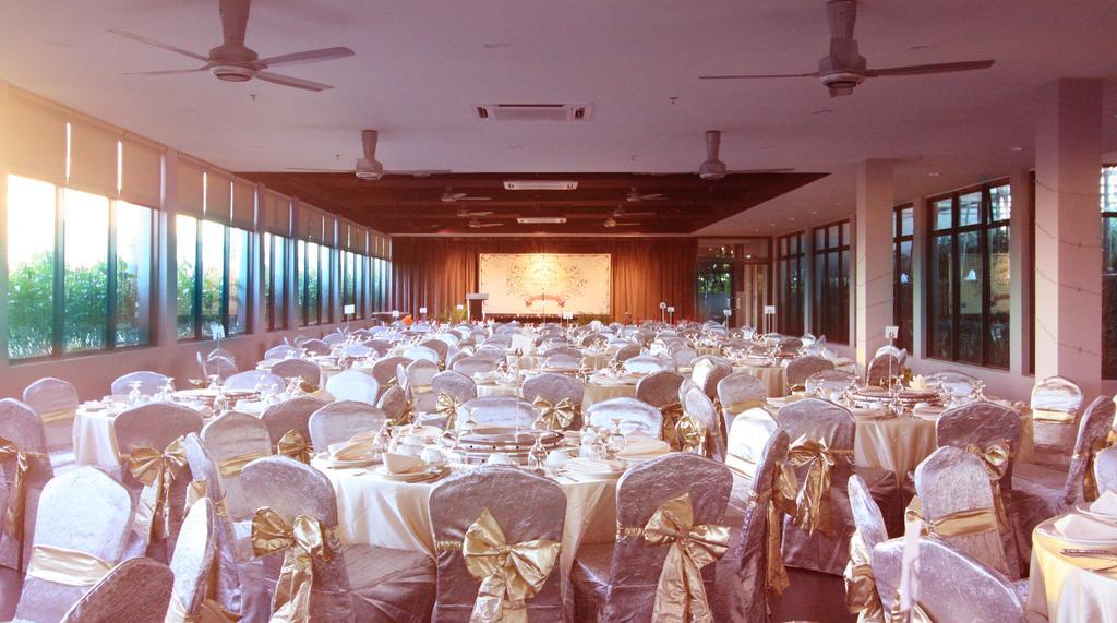 Acappella Suite Hotel, Shah Alam Buitenkant foto