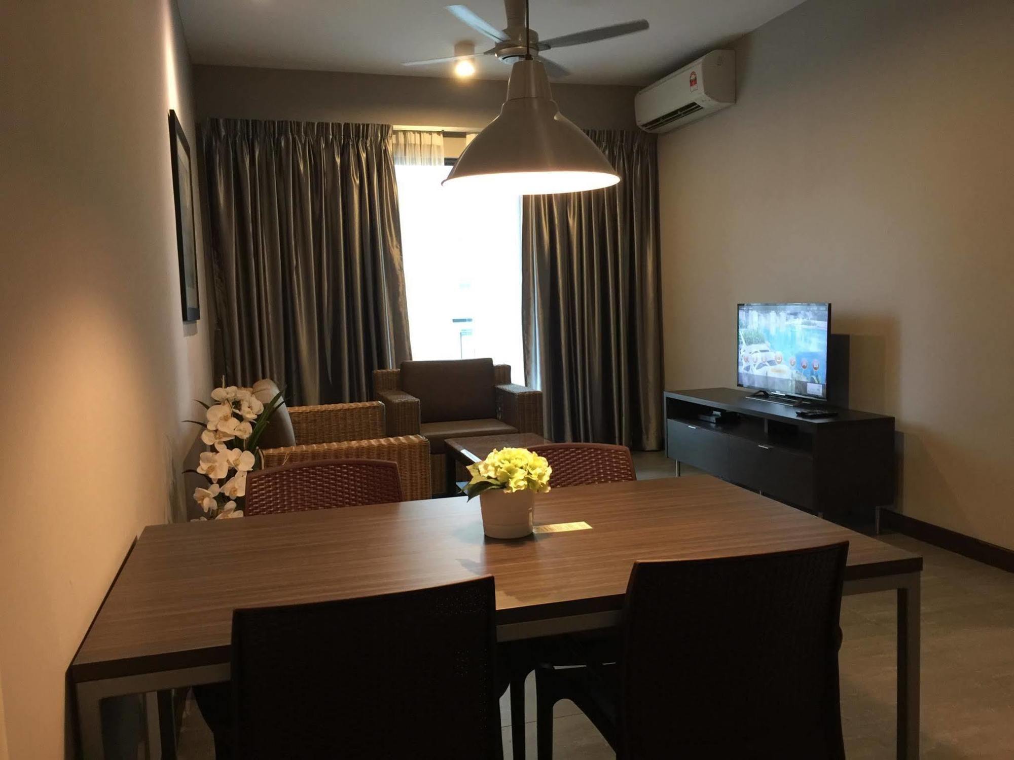 Acappella Suite Hotel, Shah Alam Buitenkant foto